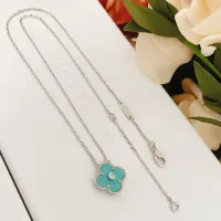 $25.00 USD Van Cleef & Arpels Necklaces For Women #1406569