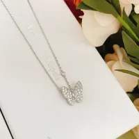 $25.00 USD Van Cleef & Arpels Necklaces For Women #1406572