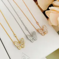 $25.00 USD Van Cleef & Arpels Necklaces For Women #1406572