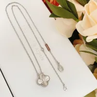 $25.00 USD Van Cleef & Arpels Necklaces For Women #1406574