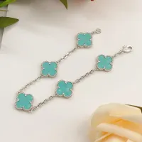 $34.00 USD Van Cleef & Arpels Bracelets For Women #1406582