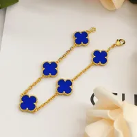 $34.00 USD Van Cleef & Arpels Bracelets For Women #1406586