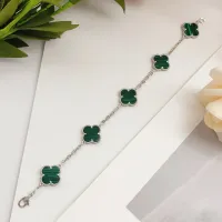 $34.00 USD Van Cleef & Arpels Bracelets For Women #1406587