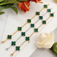 $34.00 USD Van Cleef & Arpels Bracelets For Women #1406587