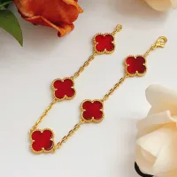 $34.00 USD Van Cleef & Arpels Bracelets For Women #1406595