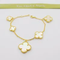 $32.00 USD Van Cleef & Arpels Bracelets For Women #1406598