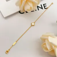 $25.00 USD Van Cleef & Arpels Bracelets For Women #1406620