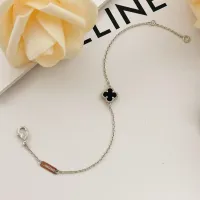 $25.00 USD Van Cleef & Arpels Bracelets For Women #1406621