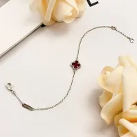 $25.00 USD Van Cleef & Arpels Bracelets For Women #1406626