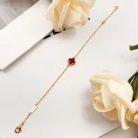 $25.00 USD Van Cleef & Arpels Bracelets For Women #1406627