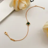 $25.00 USD Van Cleef & Arpels Bracelets For Women #1406630