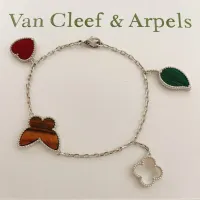 $34.00 USD Van Cleef & Arpels Bracelets For Women #1406632