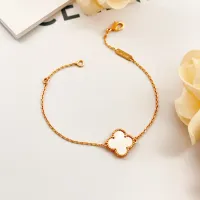 $25.00 USD Van Cleef & Arpels Bracelets For Women #1406639