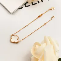 $25.00 USD Van Cleef & Arpels Bracelets For Women #1406639