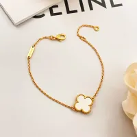 $25.00 USD Van Cleef & Arpels Bracelets For Women #1406640