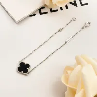 $25.00 USD Van Cleef & Arpels Bracelets For Women #1406641