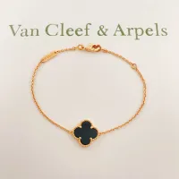 $25.00 USD Van Cleef & Arpels Bracelets For Women #1406642
