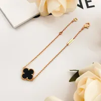 $25.00 USD Van Cleef & Arpels Bracelets For Women #1406642
