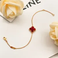 $25.00 USD Van Cleef & Arpels Bracelets For Women #1406645