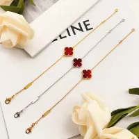 $25.00 USD Van Cleef & Arpels Bracelets For Women #1406645