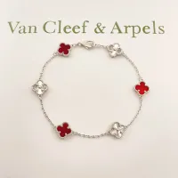$34.00 USD Van Cleef & Arpels Bracelets For Women #1406655