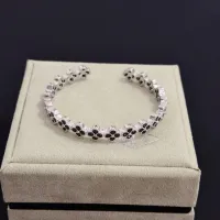 $48.00 USD Van Cleef & Arpels Bracelets For Women #1407101