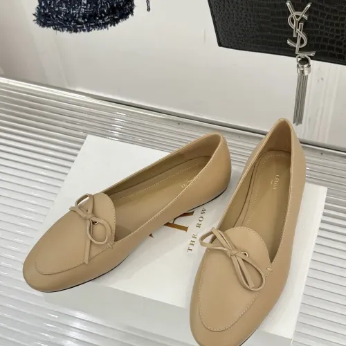 Celine Flat Shoes For Women #1409405