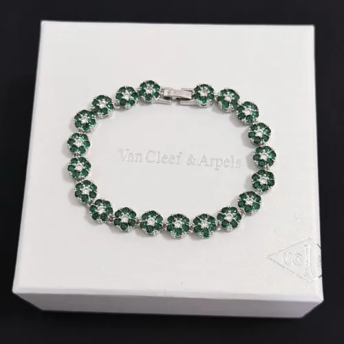 Van Cleef & Arpels Bracelets For Women #1413300