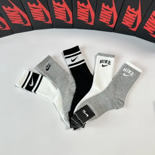 Replica Nike Socks #1414822 $29.00 USD for Wholesale
