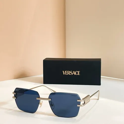 Versace AAA Quality Sunglasses #1415094