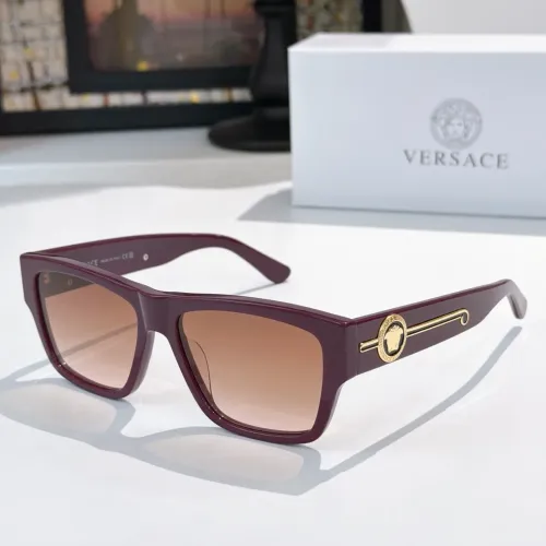 Versace AAA Quality Sunglasses #1416337