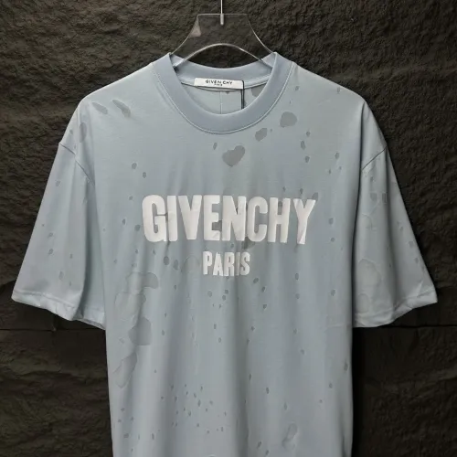 Replica Givenchy T-Shirts Short Sleeved For Unisex #1416492 $40.00 USD for Wholesale