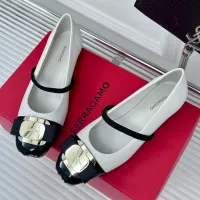 $102.00 USD Salvatore Ferragamo Flat Shoes For Women #1408909
