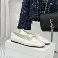 $108.00 USD Celine Flat Shoes For Women #1409404