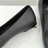 $108.00 USD Celine Flat Shoes For Women #1409409