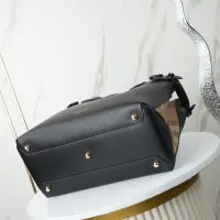 $102.00 USD Burberry AAA Quality Handbags For Women #1410909