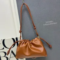 $112.00 USD LOEWE AAA Quality Messenger Bags For Women #1411151