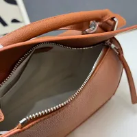 $105.00 USD LOEWE AAA Quality Messenger Bags For Women #1411181