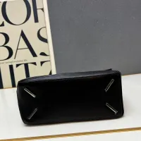 $128.00 USD LOEWE AAA Quality Messenger Bags For Women #1411195