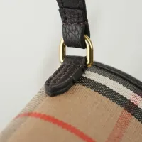 $98.00 USD Burberry AAA Quality Messenger Bags For Women #1411396