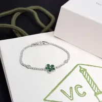 $48.00 USD Van Cleef & Arpels Bracelets For Women #1413296