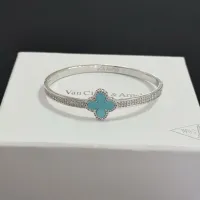 $48.00 USD Van Cleef & Arpels Bracelets For Women #1413297
