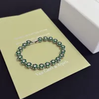 $52.00 USD Van Cleef & Arpels Bracelets For Women #1413300