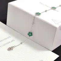 $48.00 USD Van Cleef & Arpels Bracelets For Women #1413492