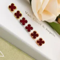 $25.00 USD Van Cleef & Arpels Earrings For Women #1413524