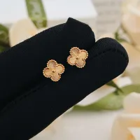 $25.00 USD Van Cleef & Arpels Earrings For Women #1413530