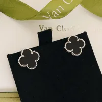 $25.00 USD Van Cleef & Arpels Earrings For Women #1413532