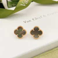 $25.00 USD Van Cleef & Arpels Earrings For Women #1413536