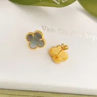 $25.00 USD Van Cleef & Arpels Earrings For Women #1413537