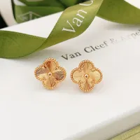 $25.00 USD Van Cleef & Arpels Earrings For Women #1413541